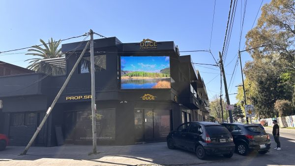San Martin, Buenos Aires. Pantalla Outdoor 3x2 mts  P5